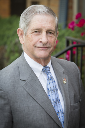 Jim Holmes