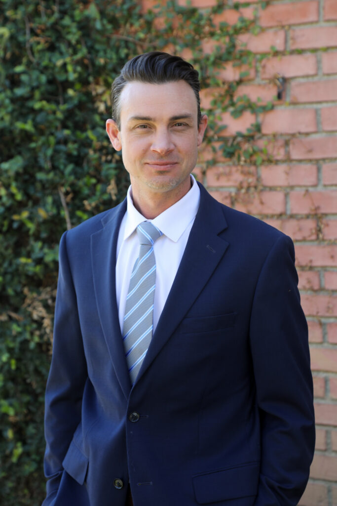 Andrew Knez